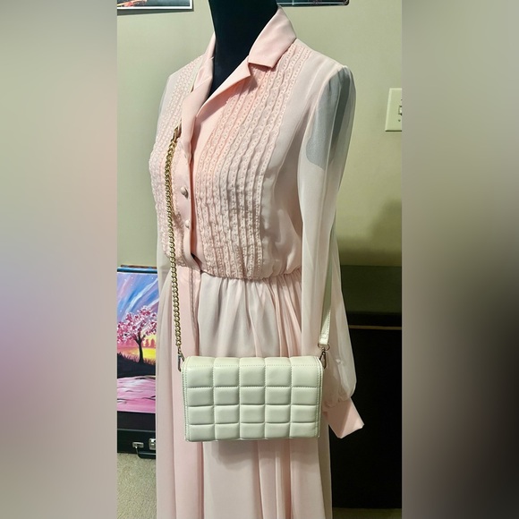 like dreams Handbags - White Quilted Crossbody